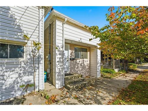 53 1/2-55 Duke Street, Brantford, ON - Outdoor