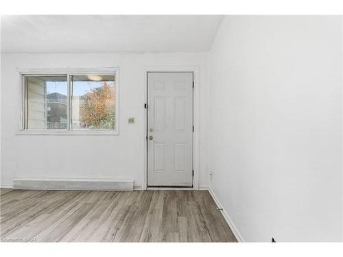 53 1/2-55 Duke Street, Brantford, ON - Indoor Photo Showing Other Room