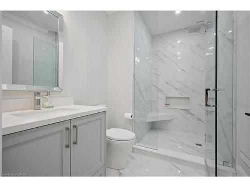 1225 Baldwin Drive, Oakville, ON - Indoor Photo Showing Bathroom