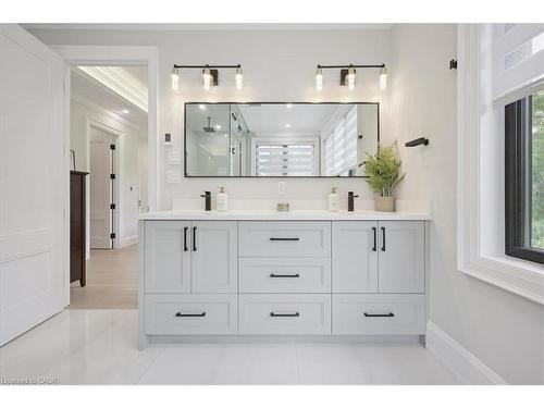 1225 Baldwin Drive, Oakville, ON - Indoor Photo Showing Bathroom