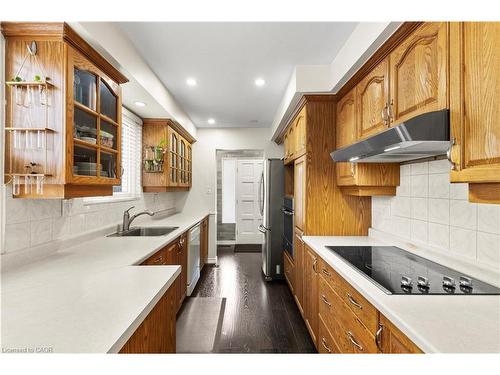 50 Gledhill Crescent, Hamilton, ON - Indoor Photo Showing Kitchen