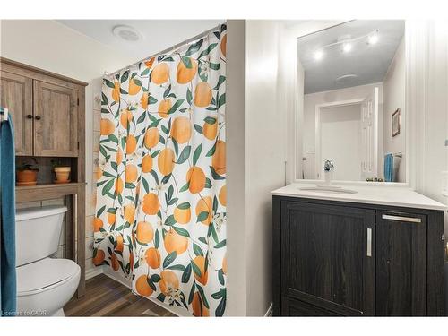 50 Gledhill Crescent, Hamilton, ON - Indoor Photo Showing Bathroom