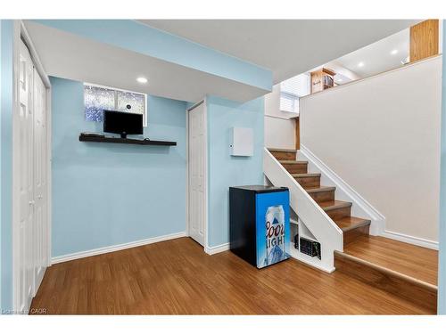 50 Gledhill Crescent, Hamilton, ON - Indoor Photo Showing Other Room