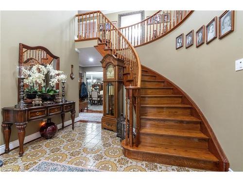 2545 Pollard Drive, Mississauga, ON - Indoor Photo Showing Other Room