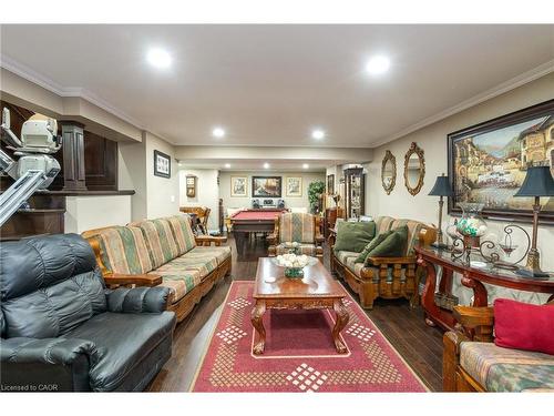 2545 Pollard Drive, Mississauga, ON - Indoor Photo Showing Living Room