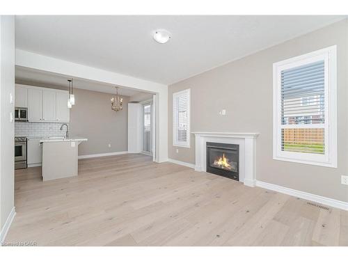 28 Pickett Place, Cambridge, ON - Indoor With Fireplace