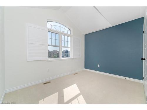 28 Pickett Place, Cambridge, ON - Indoor Photo Showing Other Room