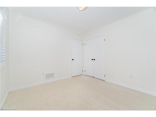 28 Pickett Place, Cambridge, ON - Indoor Photo Showing Other Room