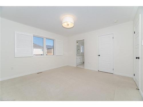 28 Pickett Place, Cambridge, ON - Indoor Photo Showing Other Room