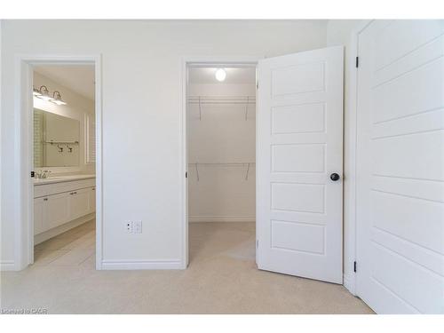 28 Pickett Place, Cambridge, ON - Indoor Photo Showing Other Room