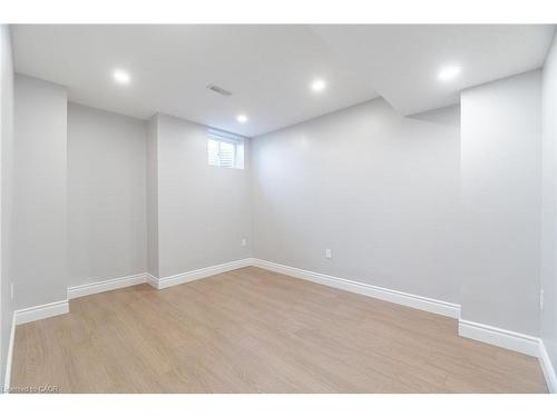 28 Pickett Place, Cambridge, ON - Indoor Photo Showing Other Room