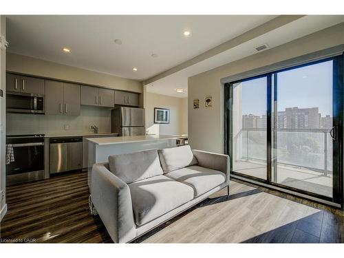 1015-15 Queen Street S, Hamilton, ON - Indoor