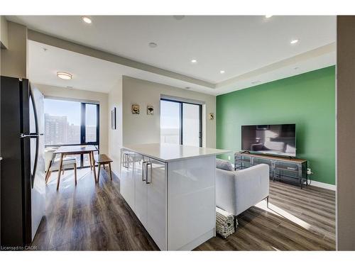 1015-15 Queen Street S, Hamilton, ON - Indoor