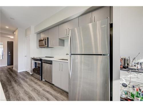 1015-15 Queen Street S, Hamilton, ON - Indoor Photo Showing Kitchen With Stainless Steel Kitchen