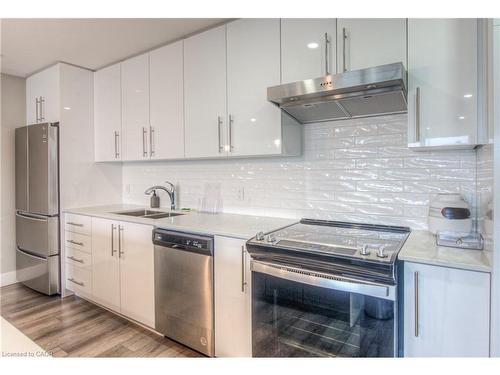 1015-15 Queen Street S, Hamilton, ON - Indoor Photo Showing Kitchen With Stainless Steel Kitchen With Double Sink With Upgraded Kitchen