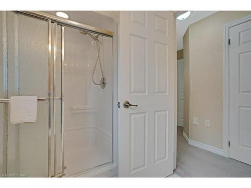 117 Bushmill Circle, Freelton, ON - Indoor Photo Showing Bathroom