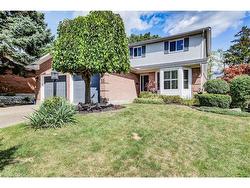 33 Tinatawa Court  Kitchener, ON N2A 3G9