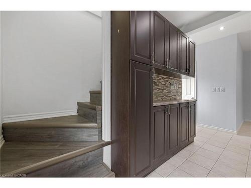 703 Lawrence Road, Hamilton, ON - Indoor Photo Showing Other Room