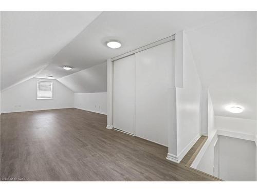 703 Lawrence Road, Hamilton, ON - Indoor Photo Showing Other Room