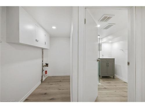 703 Lawrence Road, Hamilton, ON - Indoor Photo Showing Other Room