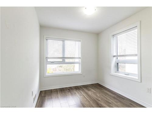 B4-1430 Highland Road W, Kitchener, ON - Indoor Photo Showing Other Room