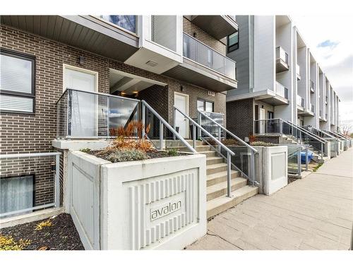 B4-1430 Highland Road W, Kitchener, ON - Outdoor With Exterior