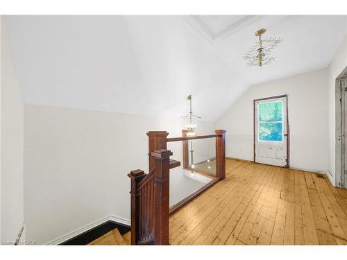 43 Perry Street, Barrie, ON - Indoor Photo Showing Other Room