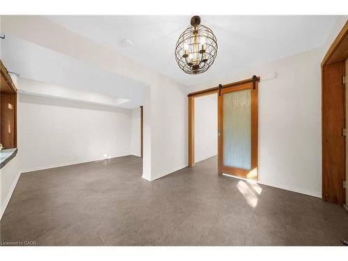 43 Perry Street, Barrie, ON - Indoor Photo Showing Other Room