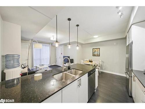 107-1202 Main Street E, Milton, ON - Indoor Photo Showing Kitchen With Double Sink With Upgraded Kitchen