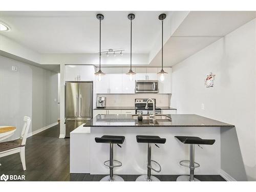 107-1202 Main Street E, Milton, ON - Indoor Photo Showing Kitchen