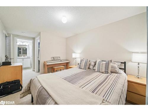107-1202 Main Street E, Milton, ON - Indoor Photo Showing Bedroom