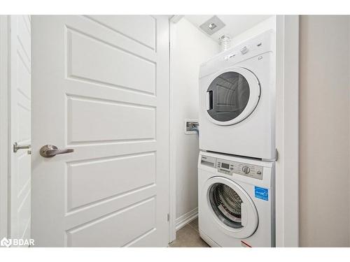 107-1202 Main Street E, Milton, ON - Indoor Photo Showing Laundry Room