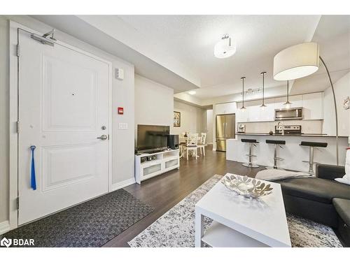 107-1202 Main Street E, Milton, ON - Indoor Photo Showing Living Room