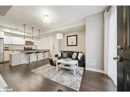 107-1202 Main Street E, Milton, ON - Indoor