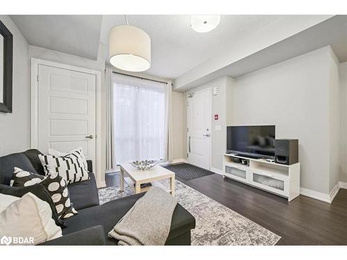 107-1202 Main Street E, Milton, ON - Indoor Photo Showing Living Room