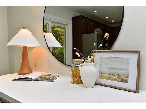 130 Delmar Drive, Hamilton, ON - Indoor Photo Showing Other Room