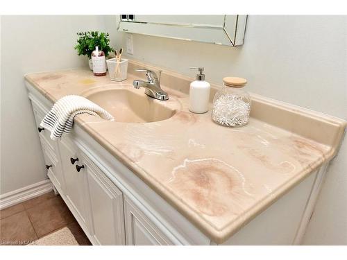 130 Delmar Drive, Hamilton, ON - Indoor Photo Showing Bathroom