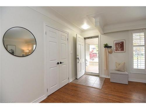 130 Delmar Drive, Hamilton, ON - Indoor Photo Showing Other Room