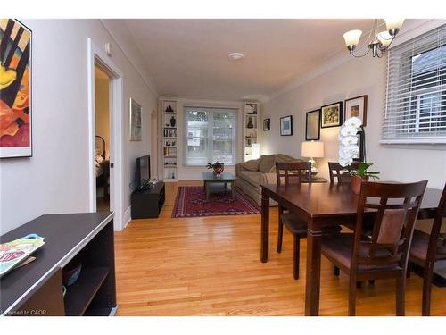 206 East 8Th Street, Hamilton, ON - Indoor Photo Showing Dining Room