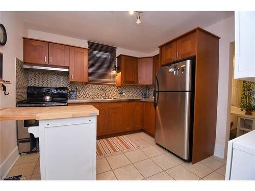 206 East 8Th Street, Hamilton, ON - Indoor Photo Showing Kitchen