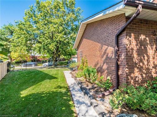 1404 Kimberley Drive, Oakville, ON - Outdoor