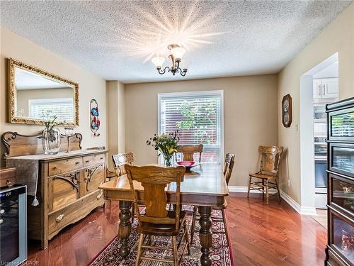 1404 Kimberley Drive, Oakville, ON - Indoor Photo Showing Dining Room