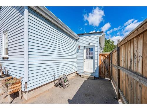 196 Picton Street E, Hamilton, ON - Outdoor