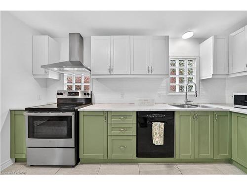 421 East 36Th Street, Hamilton, ON - Indoor Photo Showing Kitchen With Stainless Steel Kitchen With Double Sink