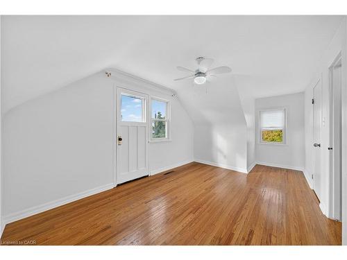421 East 36Th Street, Hamilton, ON - Indoor Photo Showing Other Room
