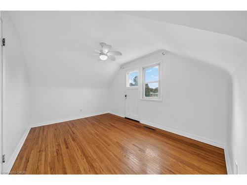 421 East 36Th Street, Hamilton, ON - Indoor Photo Showing Other Room