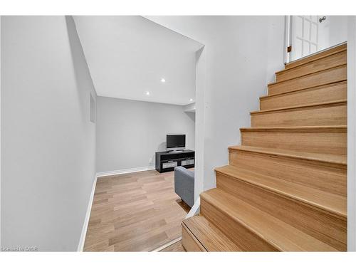 421 East 36Th Street, Hamilton, ON - Indoor Photo Showing Other Room