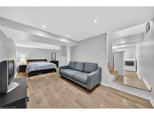 421 East 36Th Street, Hamilton, ON - Indoor