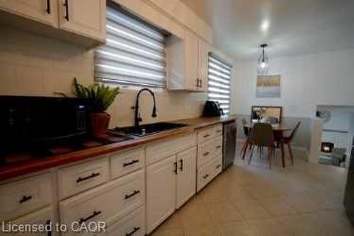 147 Muriel Crescent, London, ON - Indoor Photo Showing Kitchen