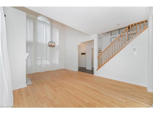 2499 Scotch Pine Drive, Oakville, ON - Indoor Photo Showing Other Room